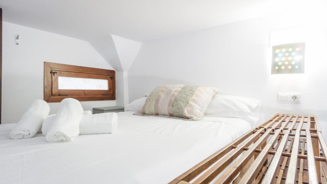 Acogedor Apartamento En Pleno Centro De Sevilla Buitenkant foto