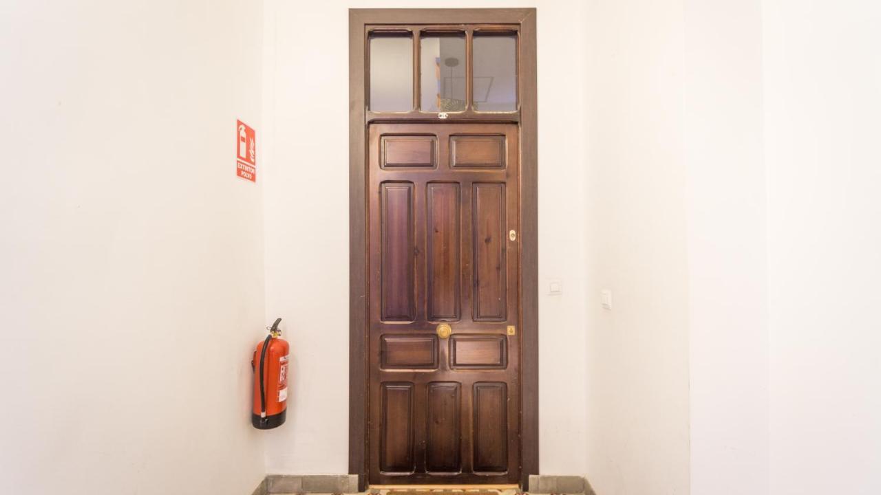 Acogedor Apartamento En Pleno Centro De Sevilla Buitenkant foto